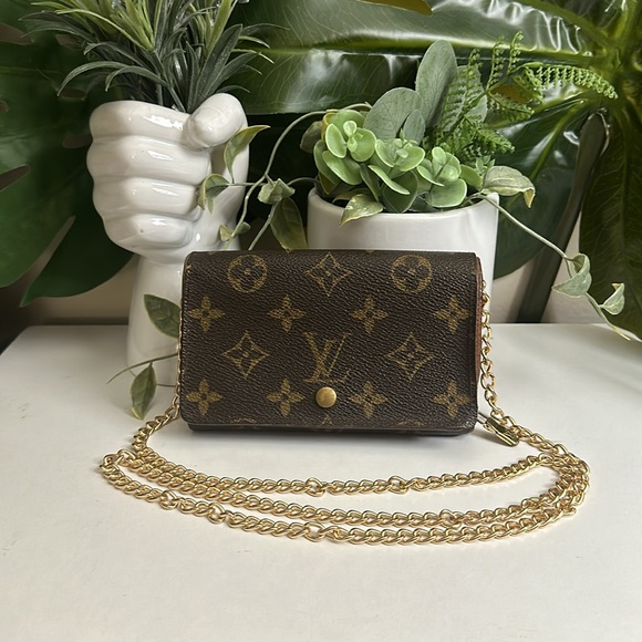 Louis Vuitton Handbags - Louis Vuitton Small Monogram Wallet